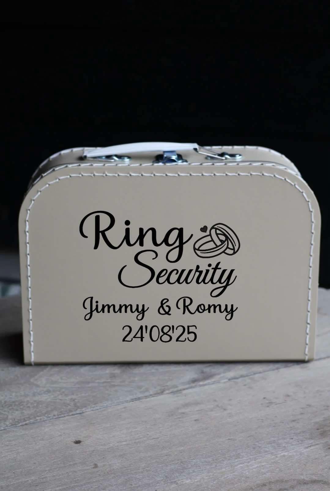 Taupe koffertje 'Ring Security'
