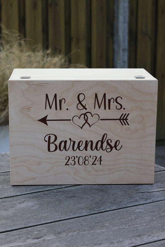 Houten memorybox bruiloft mr & mrs