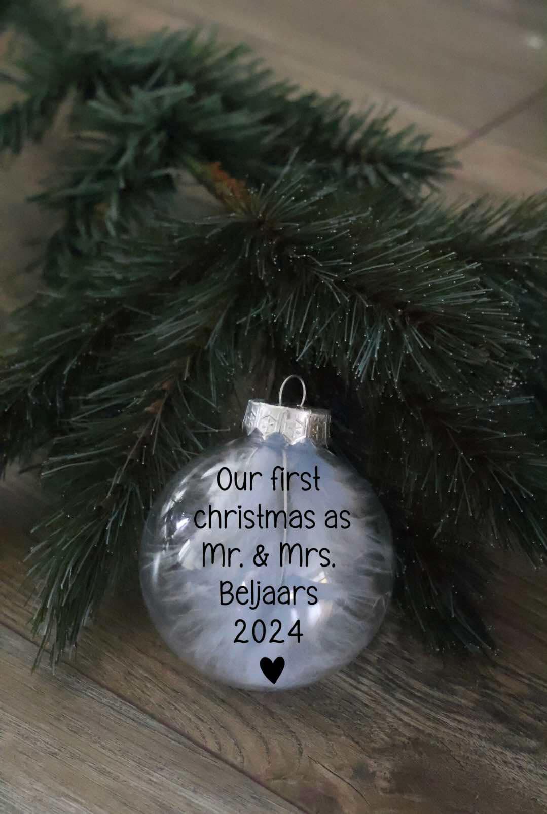 Transparante kerstbal 'first mr & mrs'