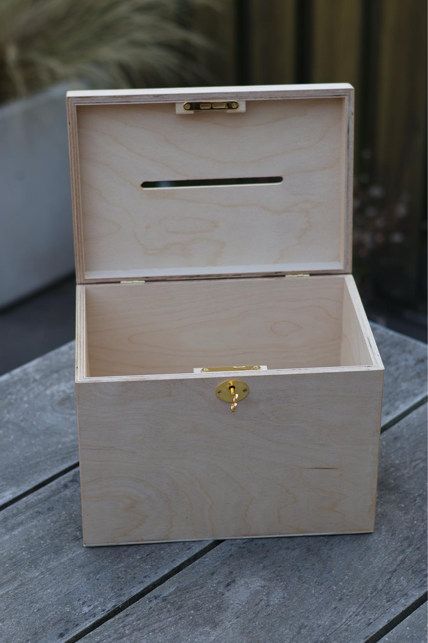 Enveloppen bruiloft box bruiloft bovenkant namen