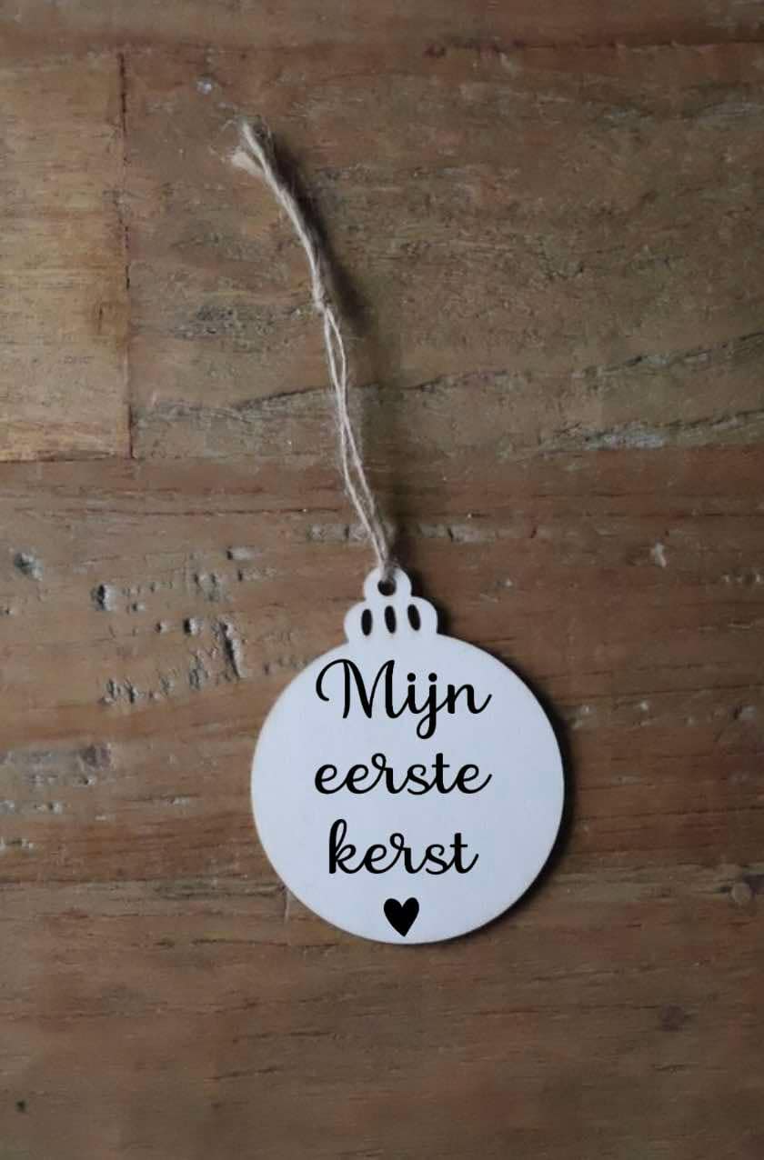 Houten kerstbal 'mijn eerste kerst'