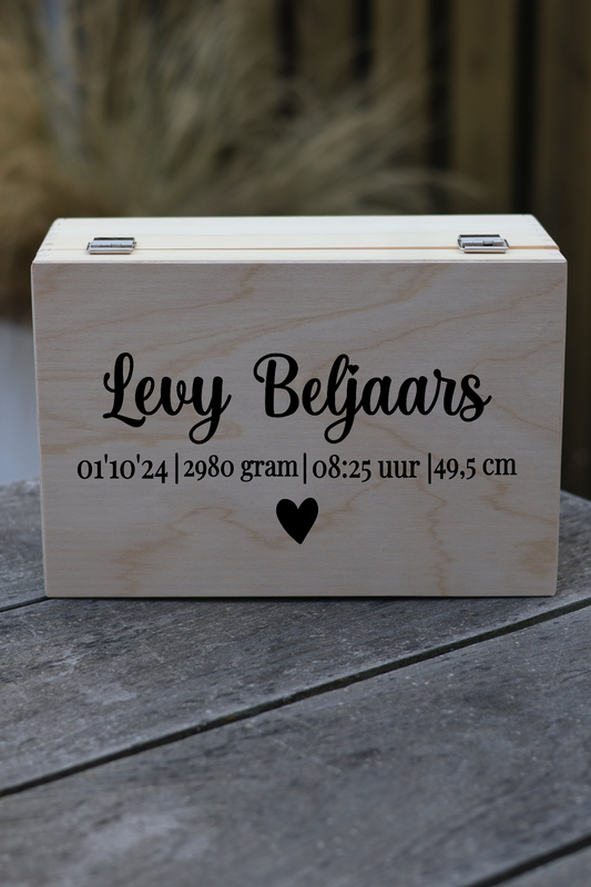 Houten memorybox Voor en Achternaam
