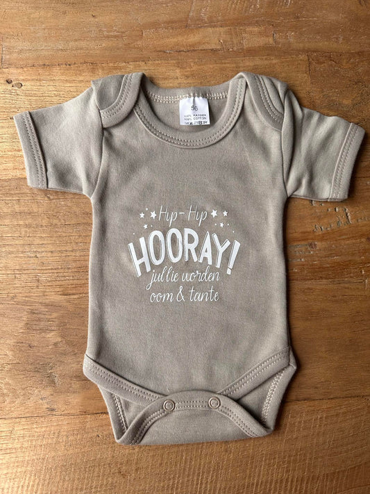 Romper "hip hip hooray"