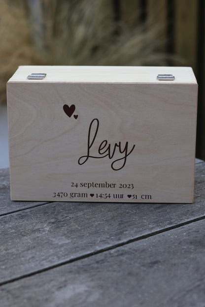 Houten memorybox geboorte met naam