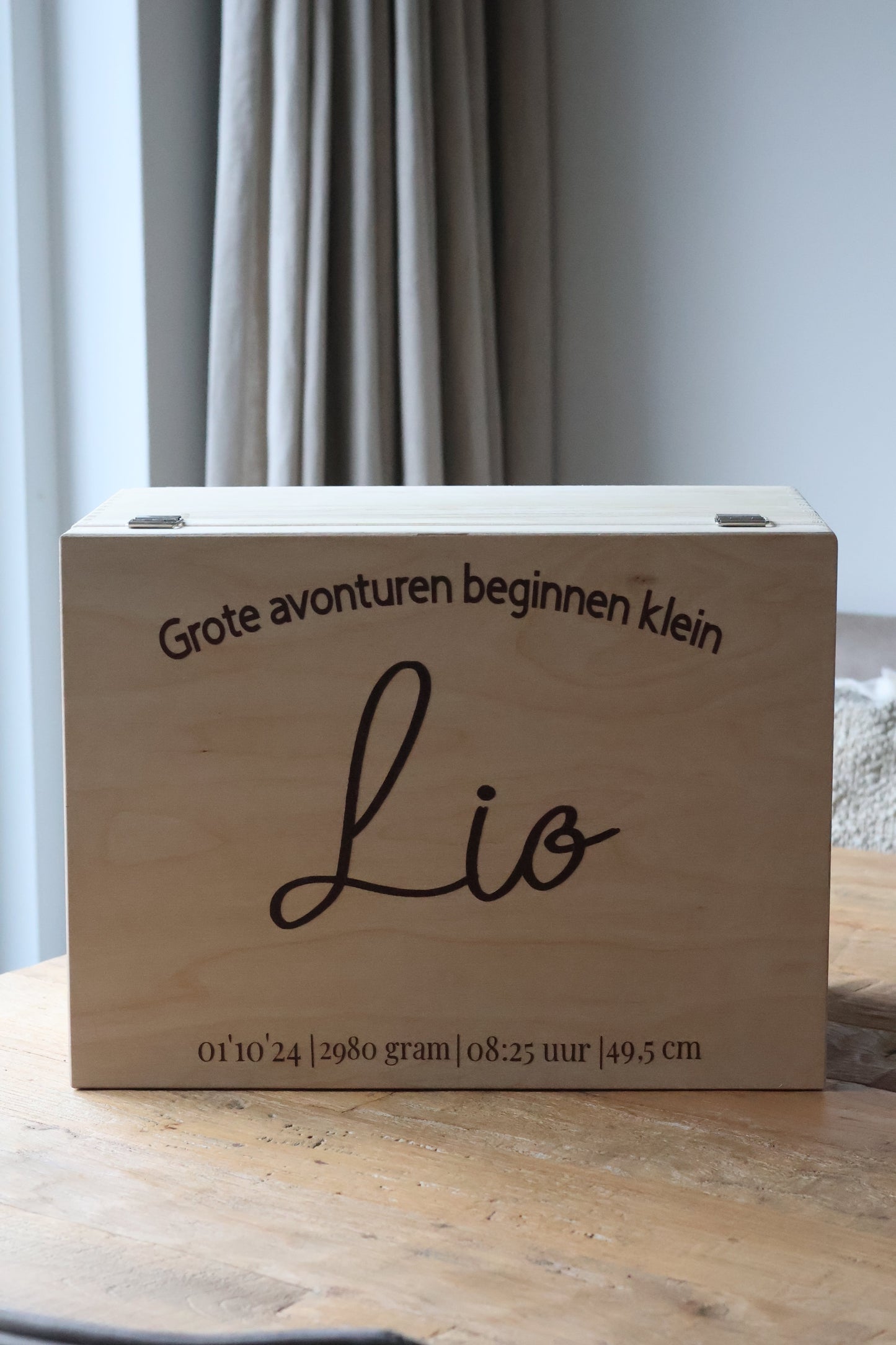 Houten memorybox geboorte grote avonturen beginnen klein